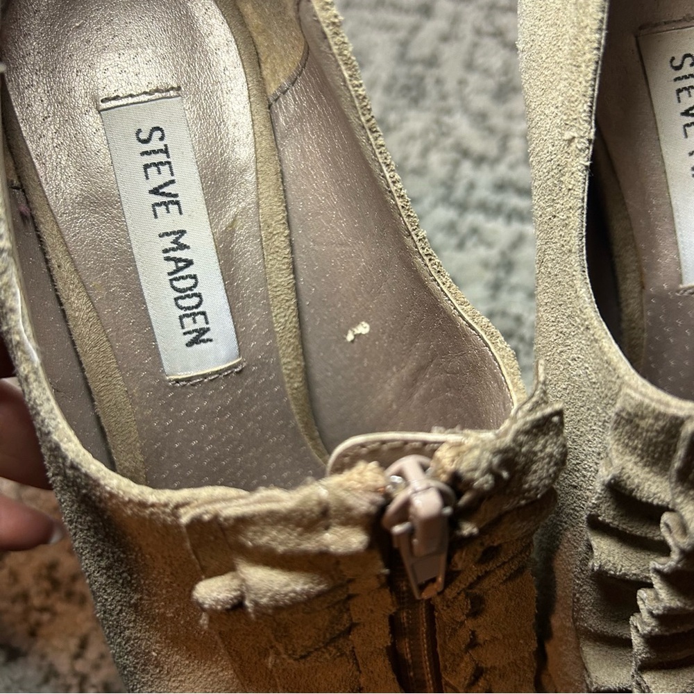 Steve Madden Brown P-Daizy Fringe Suede Peep Toe Heels Size 6.5 - Picture 9 of 11